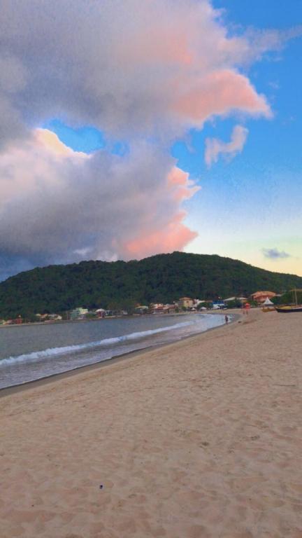  Casa Enseada/Prainha/Praia Grande