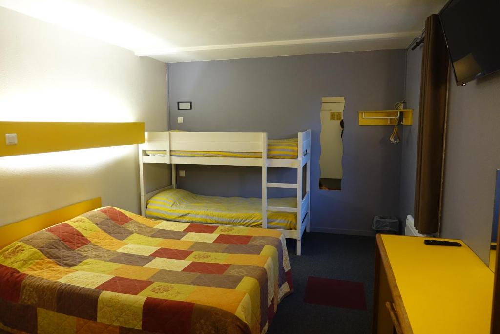 Postel nebo postele na pokoji v ubytování Fasthotel Bordeaux Eysines