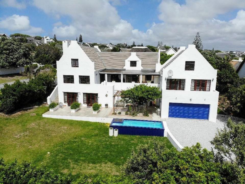 15 Sleeper Holiday House in St Francis Bay, St Francis Bay (updated