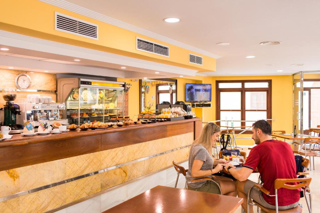Hosté ubytování Sagitario Hostal Ciutadella