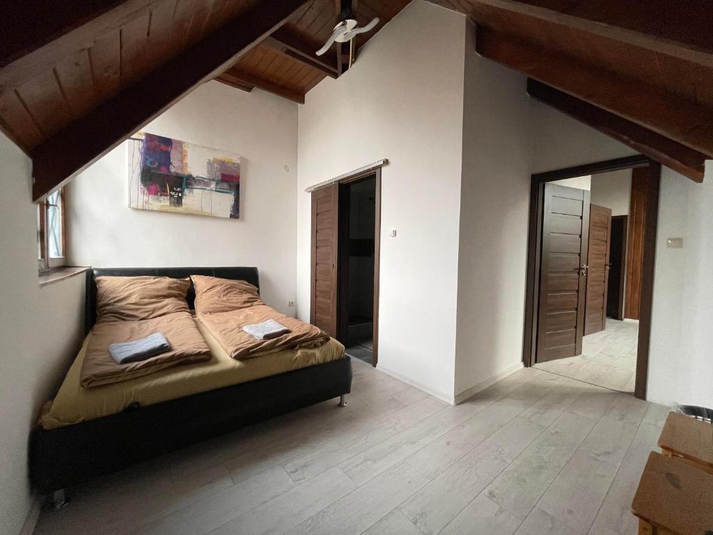 Tulipán Vendégház - Deluxe Twin Room Met Gedeelde Badkamer