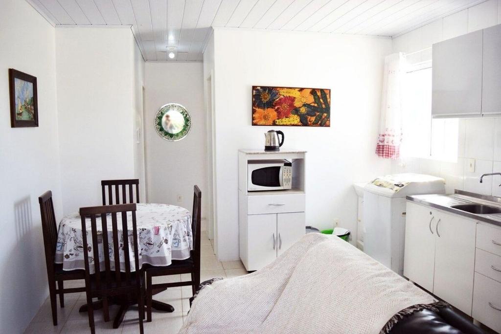  Apartamento no Campeche 150m da Praia