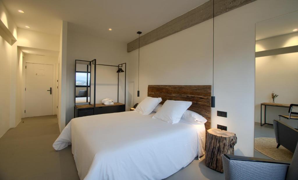 AFTER SURF, Bastiagueiro – Updated 2022 Prices