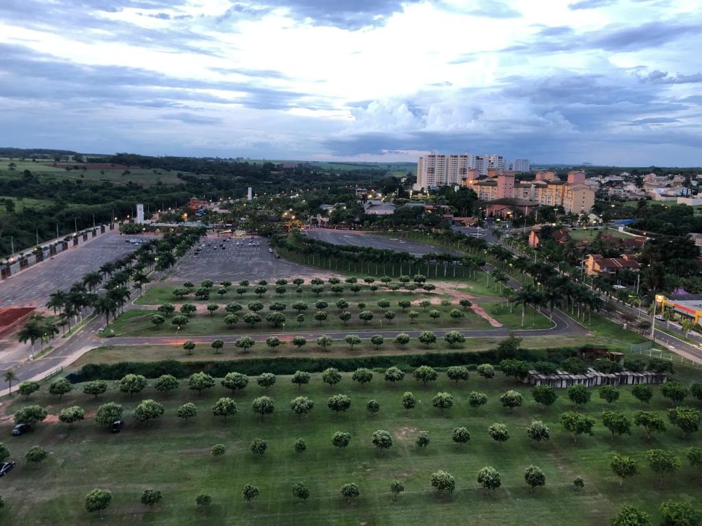  Apto Master em Olímpia Park Resort