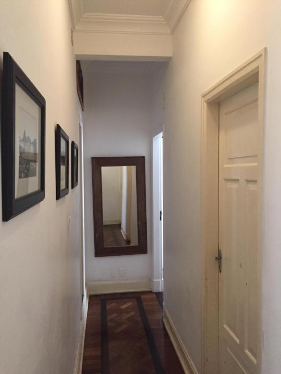  Apt 402