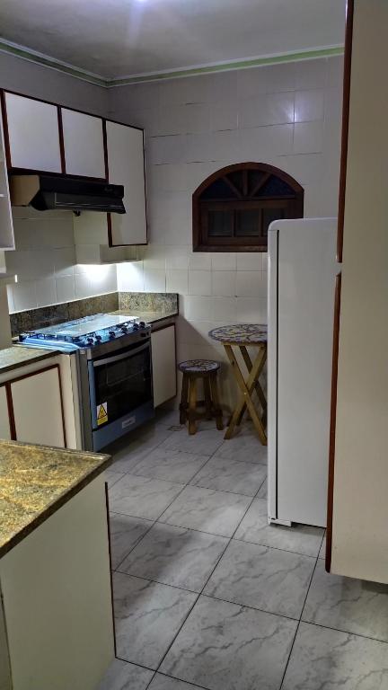  Suite com cozinha Arraial do Cabo