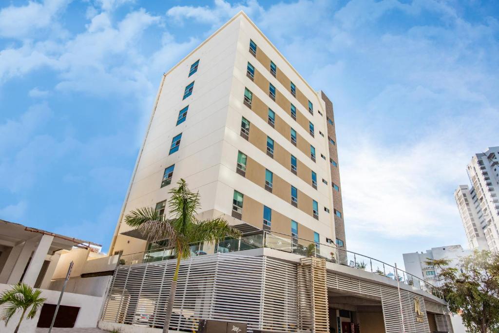 Hotel Ave Inn | Zona Dorada | Mazatlán