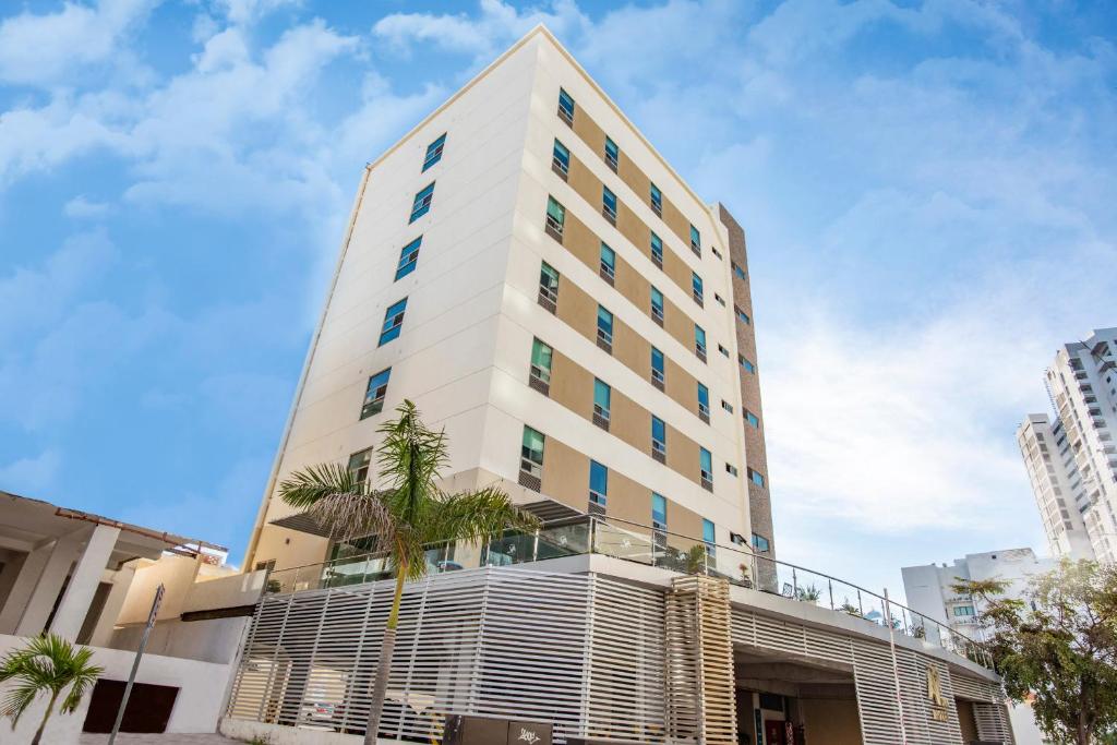 Hotel Ave Inn | Zona Dorada | Mazatlán Hotel Ave Inn | Zona Dorada | Mazatlán