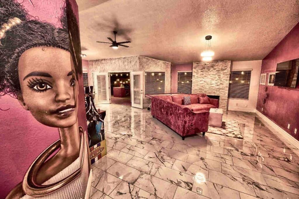 Barbie Dreams House Movie Theater Pool Game Room Scottsdale Updated 2021 Prices