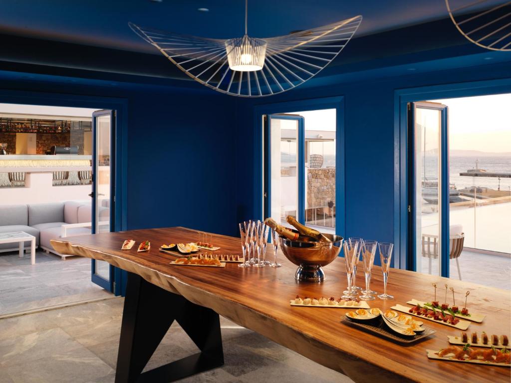 Mykonos Riviera - Small Luxury Hotels of the World