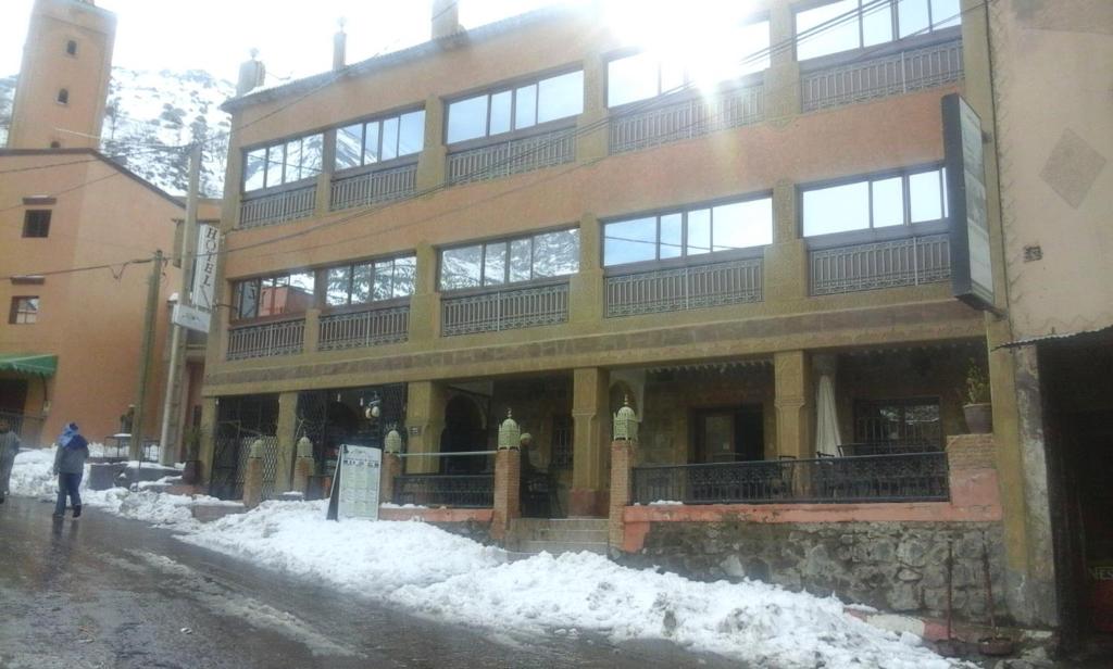 Hôtel Restaurant Les Etoiles Du Toubkal v zimě