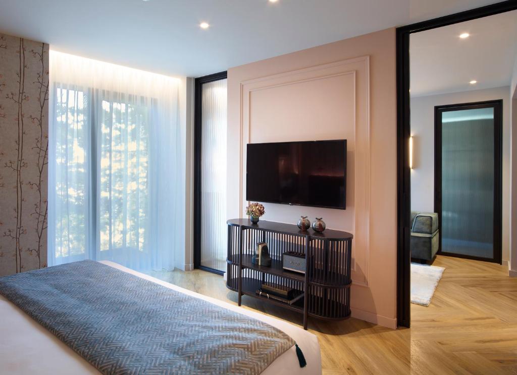 TV a/nebo společenská místnost v ubytování SAY HOTEL