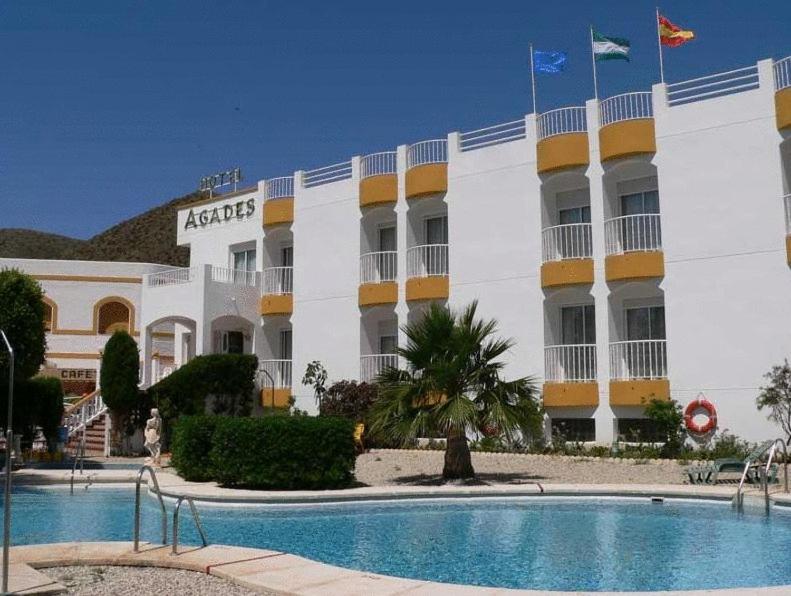 Bazén v ubytování Hotel Agades nebo v jeho okolí