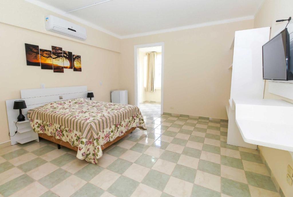  Esplanada Hotel