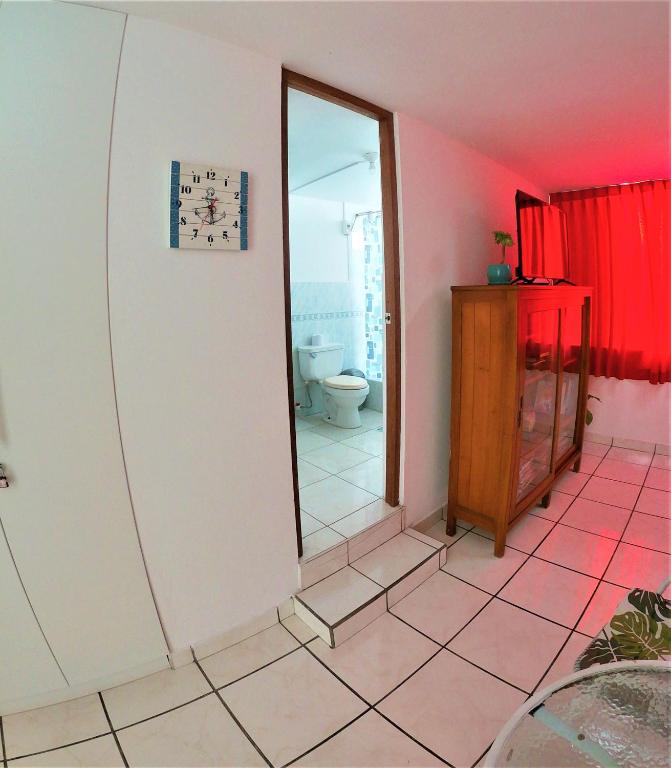 Waves Surf Camp Peru