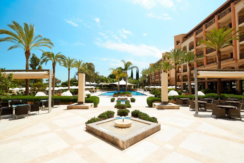 Insotel Fenicia Prestige Suites & Spa, Santa Eularia des Riu ...