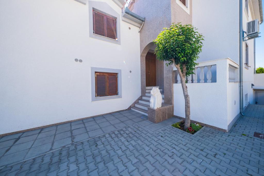 Budova, kde se apartmán nachází