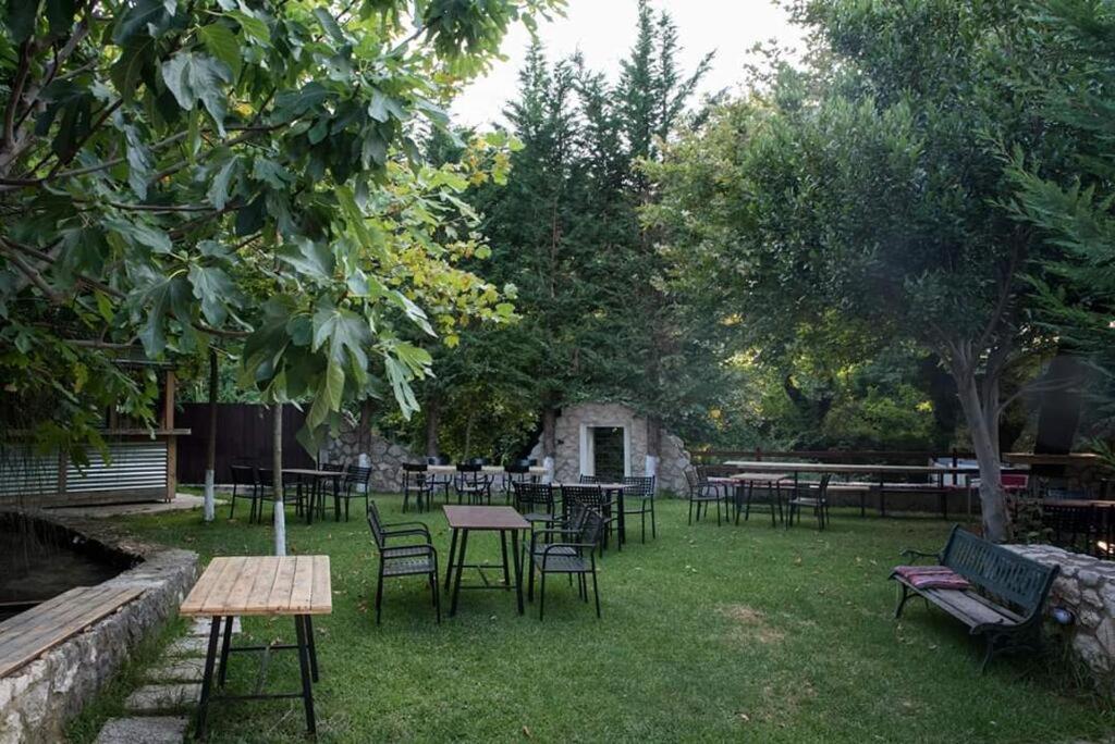 Neromilos Rooms