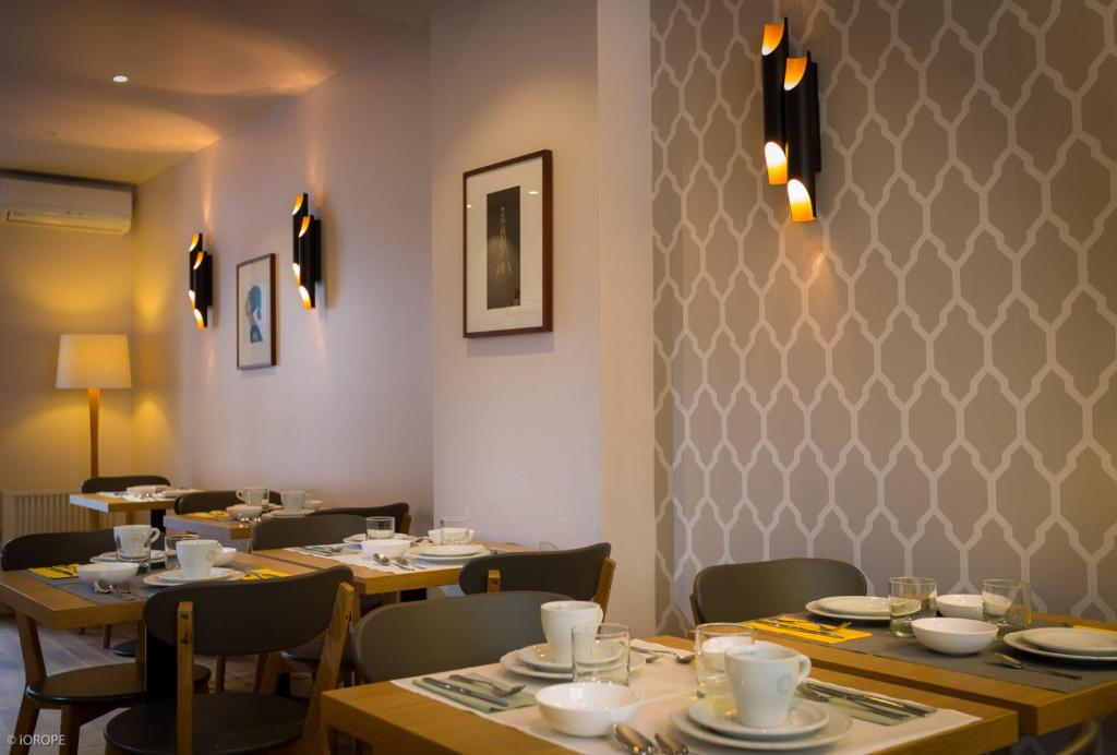 Hotel Mirabeau Eiffel - Resim 7