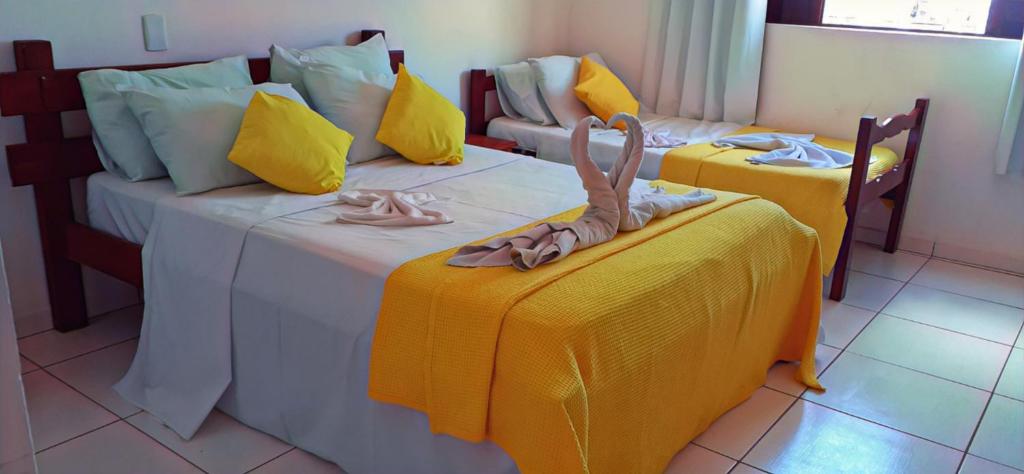  Pipa Flats Yellow