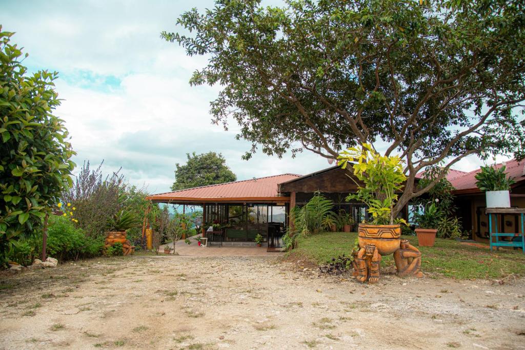 Zahrada ubytování Pacuare Mountain Lodge
