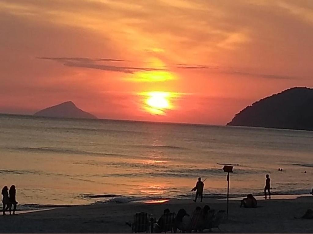  Casa 3 Nova - 150 Metros da Praia.