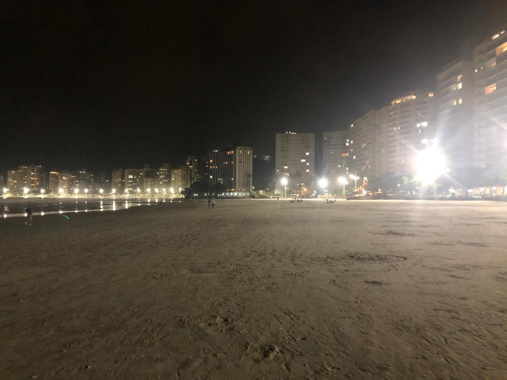  Apart. frente para o MAR -pé na areia/Pitangueiras