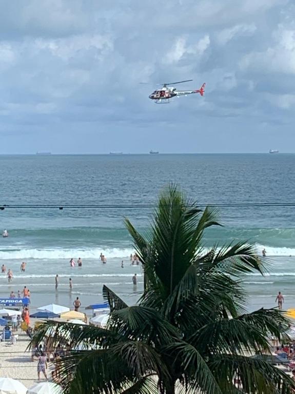  Apart. frente para o MAR -pé na areia/Pitangueiras