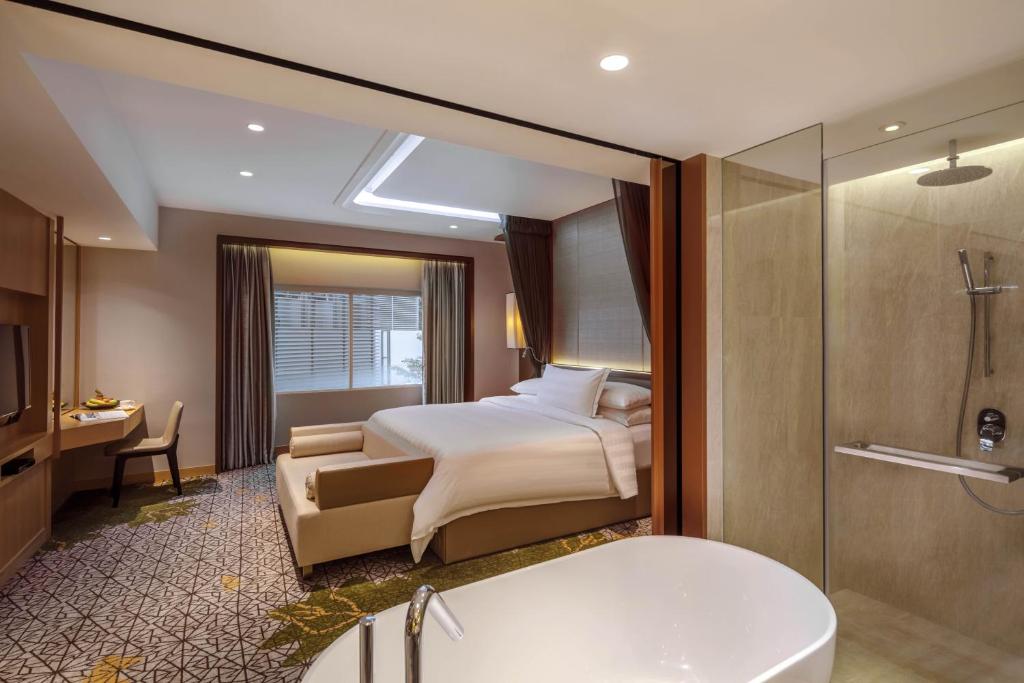 PARKROYAL on Beach Road, Singapore photo