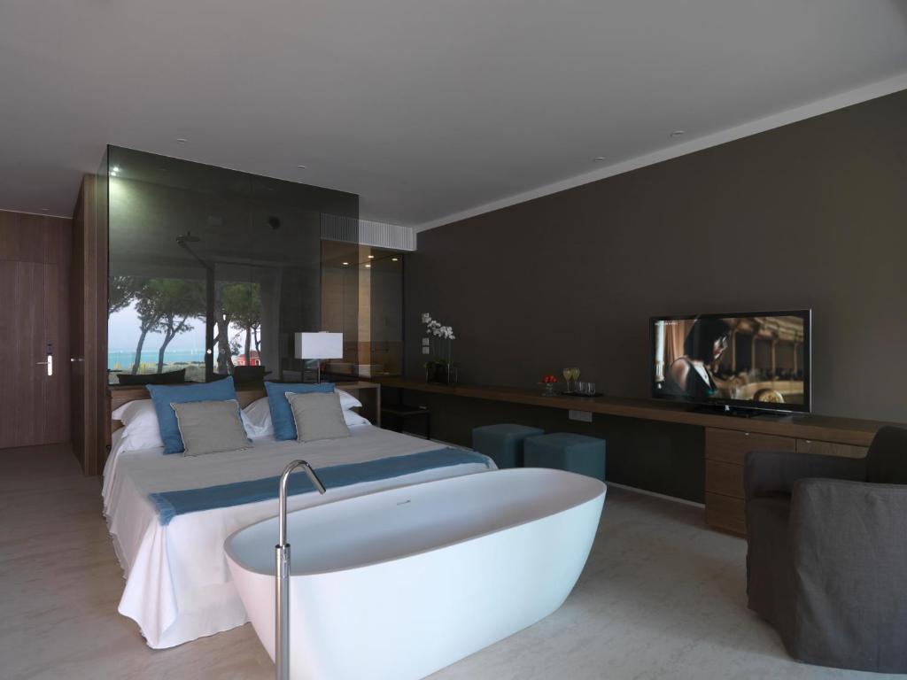 Hotel Mediterraneo Suite&Residence - Suite Mit Balkon