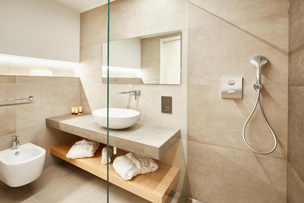 Koupelna v ubytování Nodo Hotel