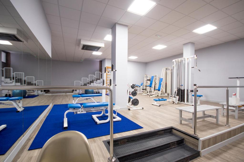 Gimnasio o instalaciones de fitness de Hotel Auditorio Santiago & Spa