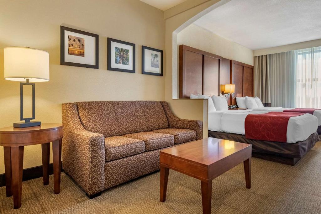 Comfort Suites Miami - Kendall - Queen Suite Met Twee Queensize Bedden