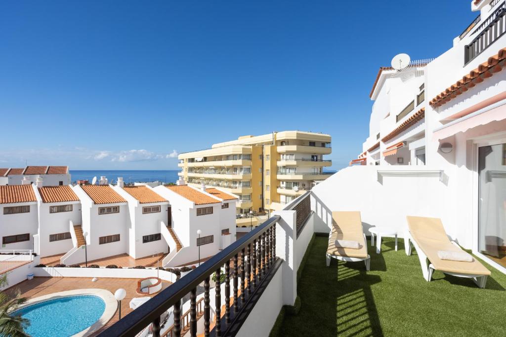 Bazén v ubytovaní Home2Book Paradise Costa Adeje, Pool alebo v jeho blízkosti