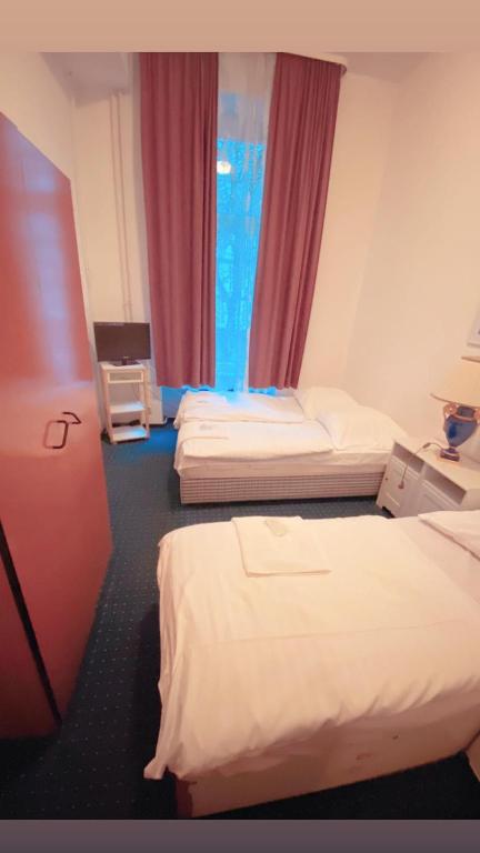 Märkischer Hof Hotel - Resim 30