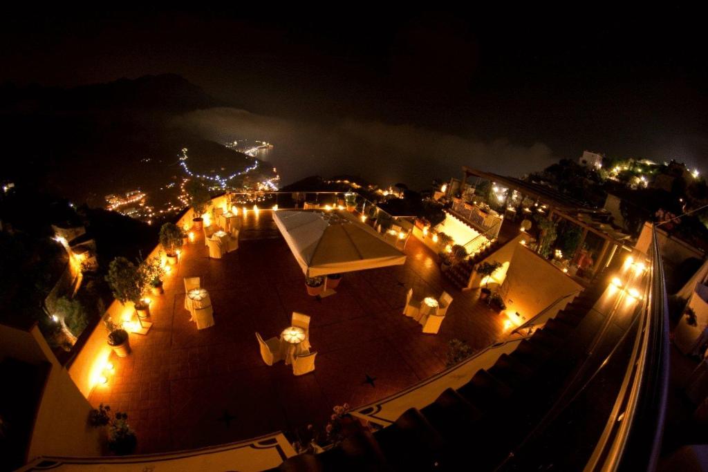 an overhead view of an outdoor event at night at Hotel Bonadies in Ravello