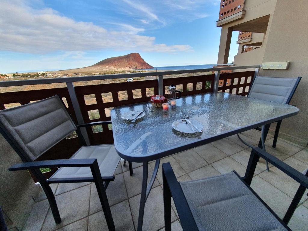 Balkón alebo terasa v ubytovaní Okeanos fantastic 2 bedrooms VR-PN