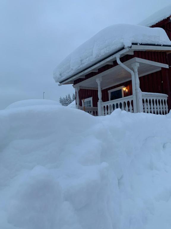 Egen lägenhet med vy över Västerdal