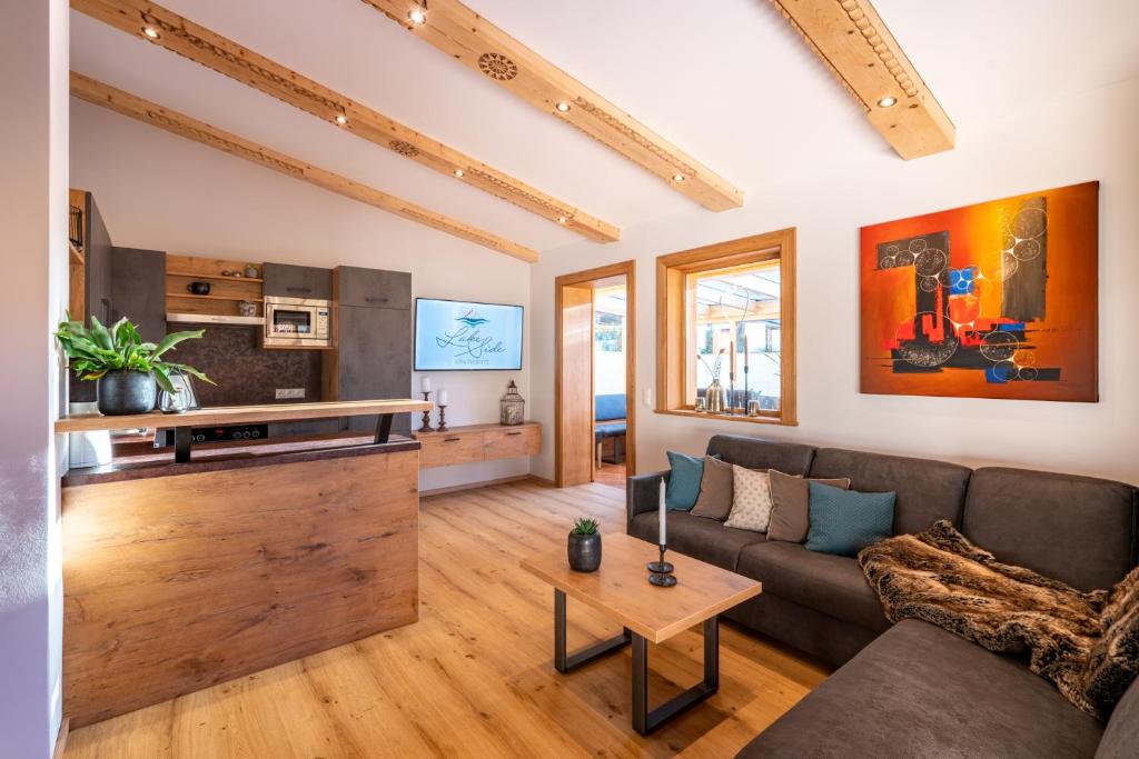 Kuchyň nebo kuchyňský kout v ubytování LakeSide Appartments
