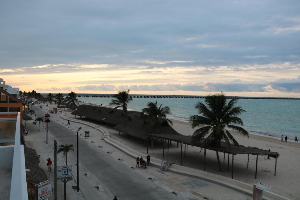 TROPICAL SUITES PROGRESO - Housity