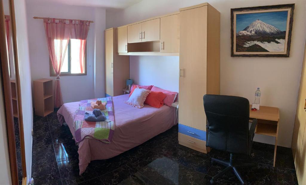 Posteľ alebo postele v izbe v ubytovaní Naomi’s House