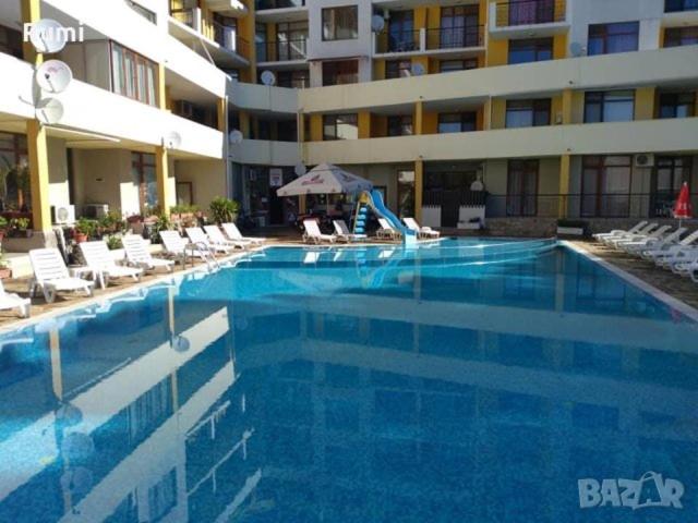The swimming pool at or close to Blue Summer