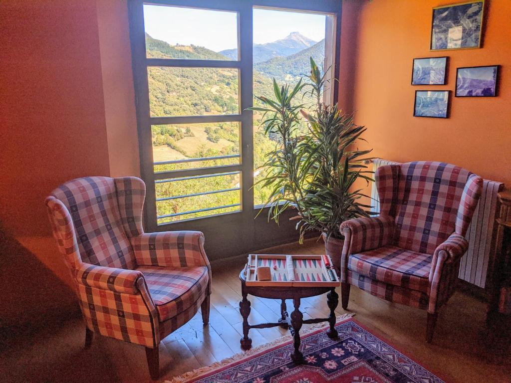 Olmares Terrace Apartment - Picos de Europa, Lomeña – Updated ...