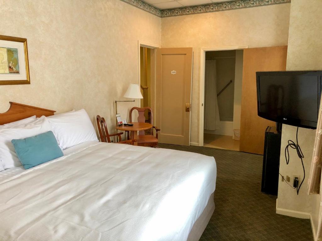 Stearns Hotel photo