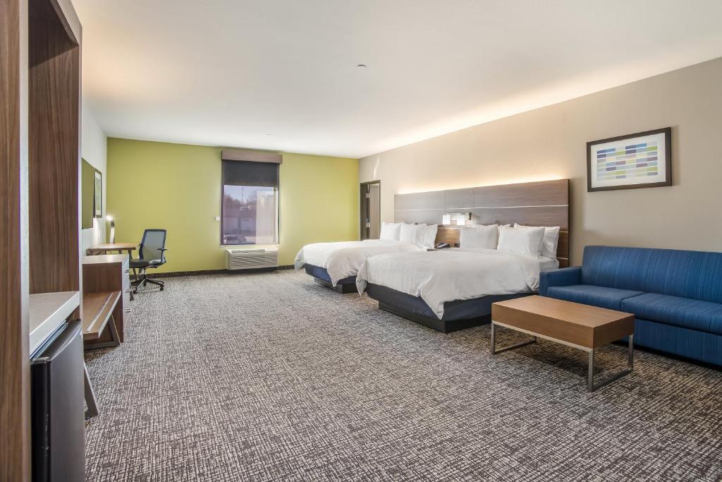 Holiday Inn Express & Suites Tulsa East - Catoosa by IHG - King Suite Con Sofá Cama
