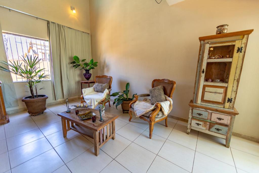  Casa grande com piscina