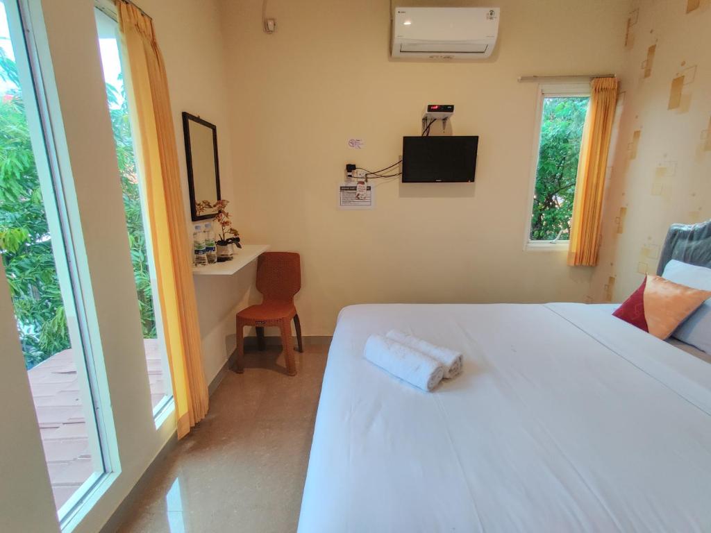 Ayuning Guest House Syariah Semarang Mitra RedDoorz - スタンダード ダブルルーム
