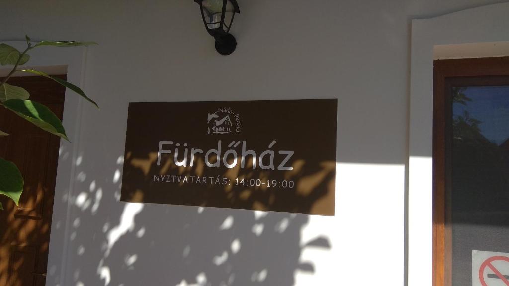 Certifikát, hodnocení, plakát nebo jiný dokument vystavený v ubytování Nádas Pihenőpark