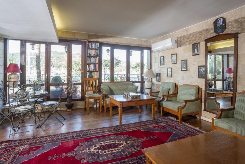 Posezení v ubytování Hotel Villa Daffodil