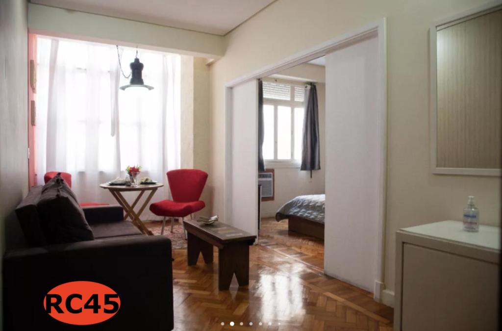  Copacabana Flat